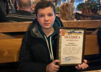 Школяр з Вінниччини розводить вівці та допомагає ЗСУ