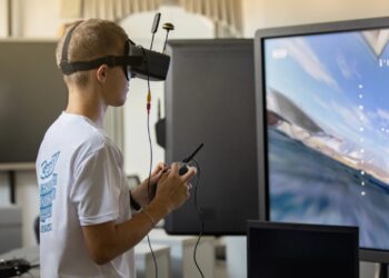 Курси вбивць для дорослих та малих: як в тимчасово окупованому Севастополі готують операторів безпілотників для війни проти України