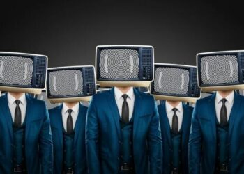 Пропагандистська мережа у Франції та атаки на Фундацію Олени Зеленської