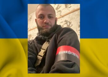 Прикриваючи собою хлопців, давши їм можливість відійти, Володимир Синьків загинув. Фото: надане Галиною Івасюк.