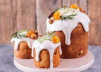 Для глазурі краще використовувати цукрову пудру, а не цукор. Фото: ye.ua/gurman