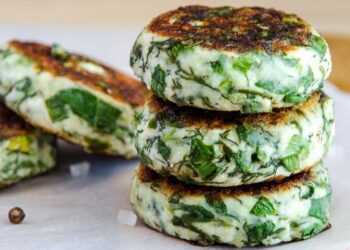 Сирники із зеленню. Фото: static.apostrophe.ua