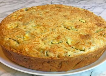 Кабачковий пиріг. Фото: i.ytimg.com