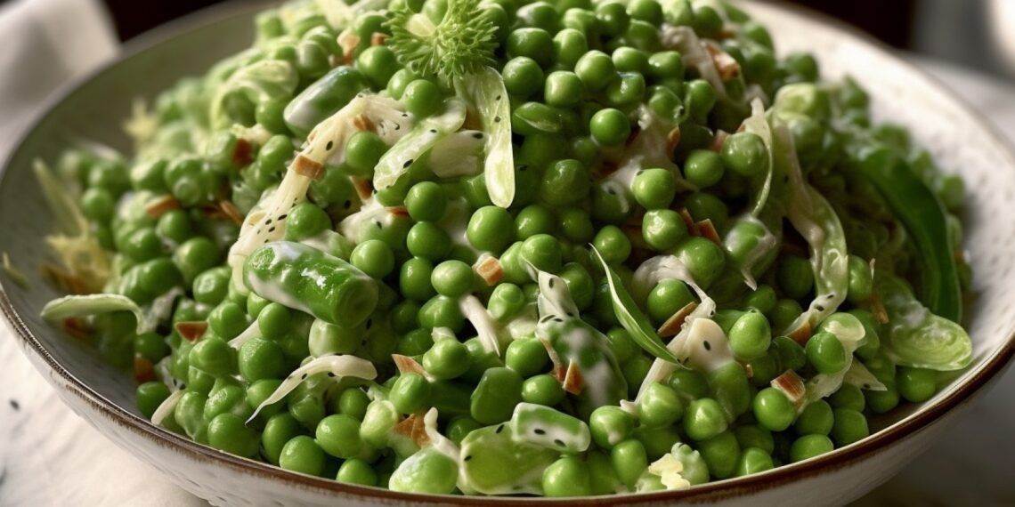Салат із зеленим горошком та сиром. Фото: shuba.life