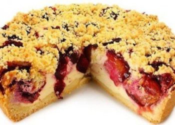 Сливовий пиріг. Фото: i.pinimg.com