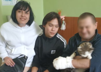 Тетяна з сином та домашньою Муркою якось здійснили мрію пораненого бійця