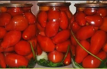 Щоб помідори зберігалися довго, слід консервувати томати пізніх сортів. Фото: i.ytimg.com