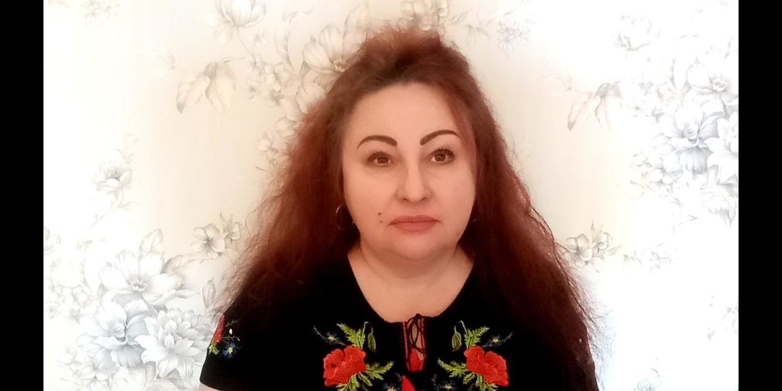 Свої прикраси Валентина Шаталова дарує, продає та віддає волонтерам, які збирають кошти для ЗСУ.