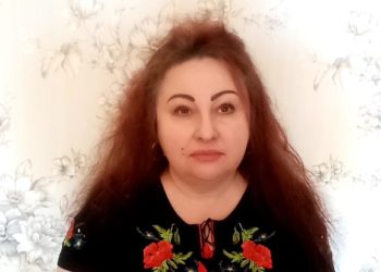 Свої прикраси Валентина Шаталова дарує, продає та віддає волонтерам, які збирають кошти для ЗСУ.