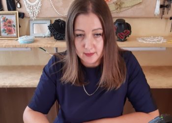 Інна Гіневська творити почала, як мовиться, з пелюшок