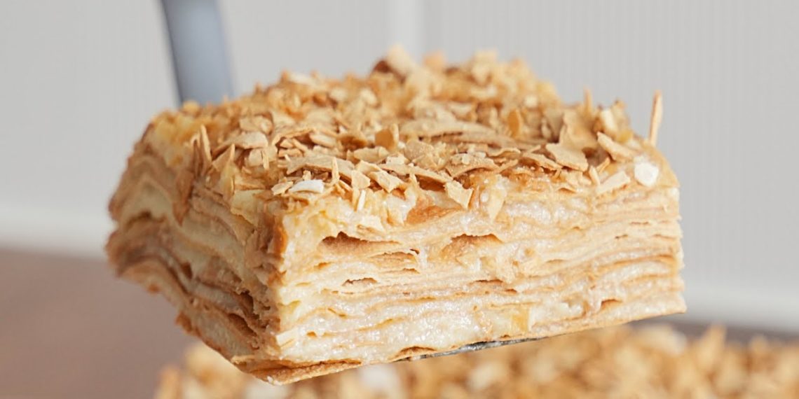 Торт «Наполеон». Фото: i.ytimg.com