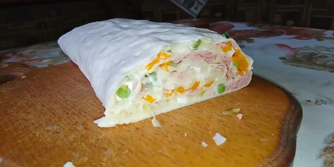 Олів’є в лаваші. Фото: i.ytimg.com