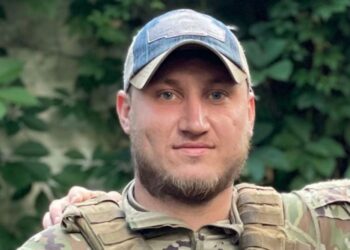 «Ти знаєш, тату, я так втомився»