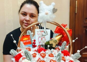 Виготовлення букетів для Любові – хобі, що відволікає від принесених війною тривог
