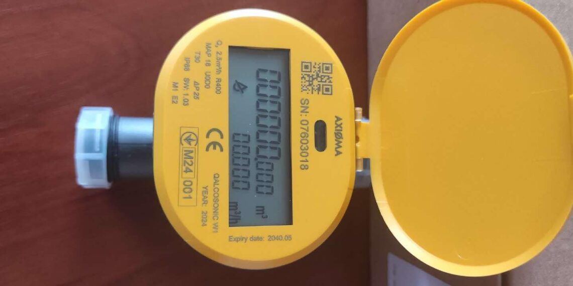На фото: З 2025 року для забудовників є вимога оснащувати всі квартирні лічильники обліку води системами дистанційної передачі даних. Фото: Анни Верескун.