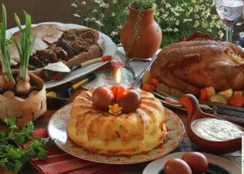 Великоднє меню. Фото: village-life.biz