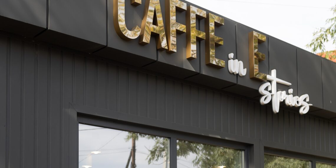 У жовтні минулого року кав’ярня прийняла перших відвідувачів. Фото з родинного архіву.