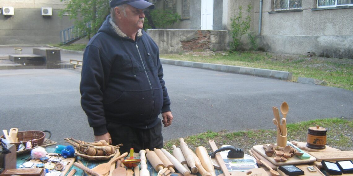 Леонід Сорока на виставці-ярмарку. Фото автора.