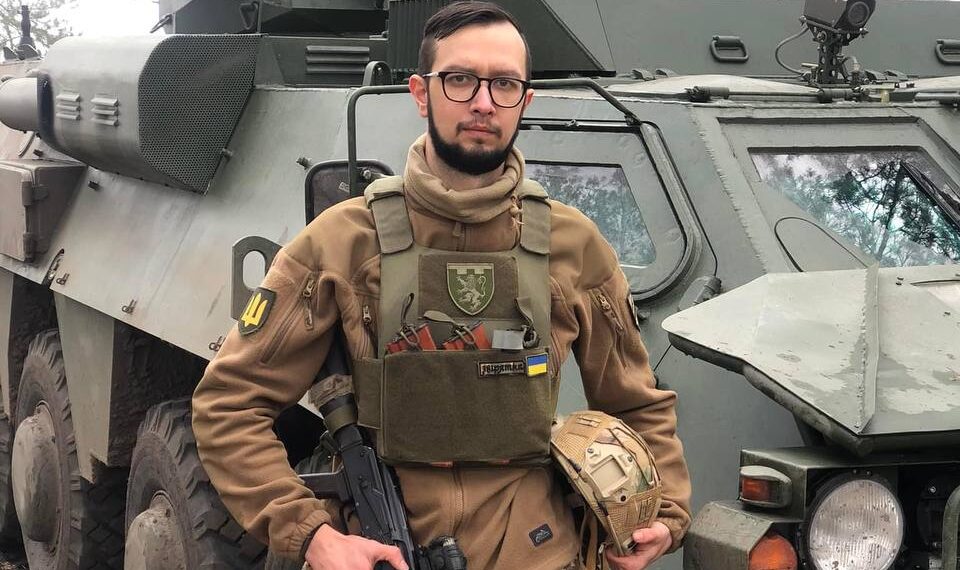 На фото: Нині Андрій керує офісом у справах ветеранів та їхніх родин в Українському Католицькому Університеті.