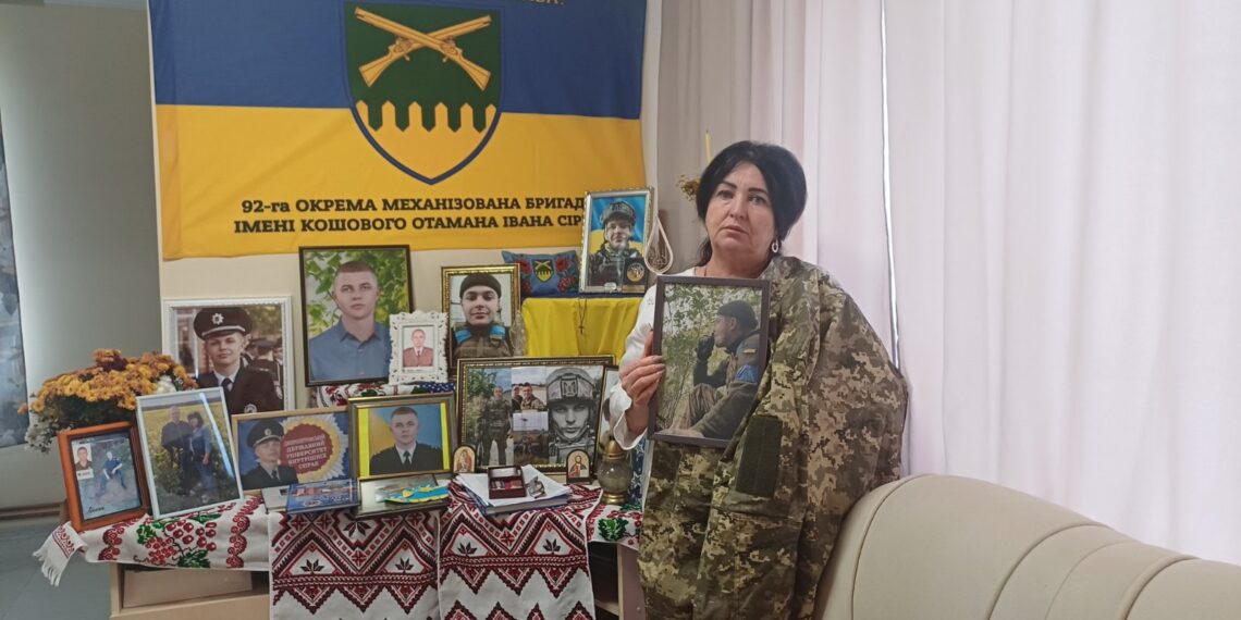 У серці неньки Герой до скону.