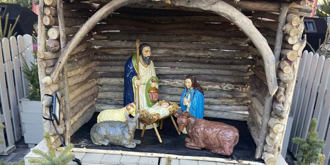 Святкування Різдва має чимало цікавих традицій. І у кожного народу вони різні. Фото автора.