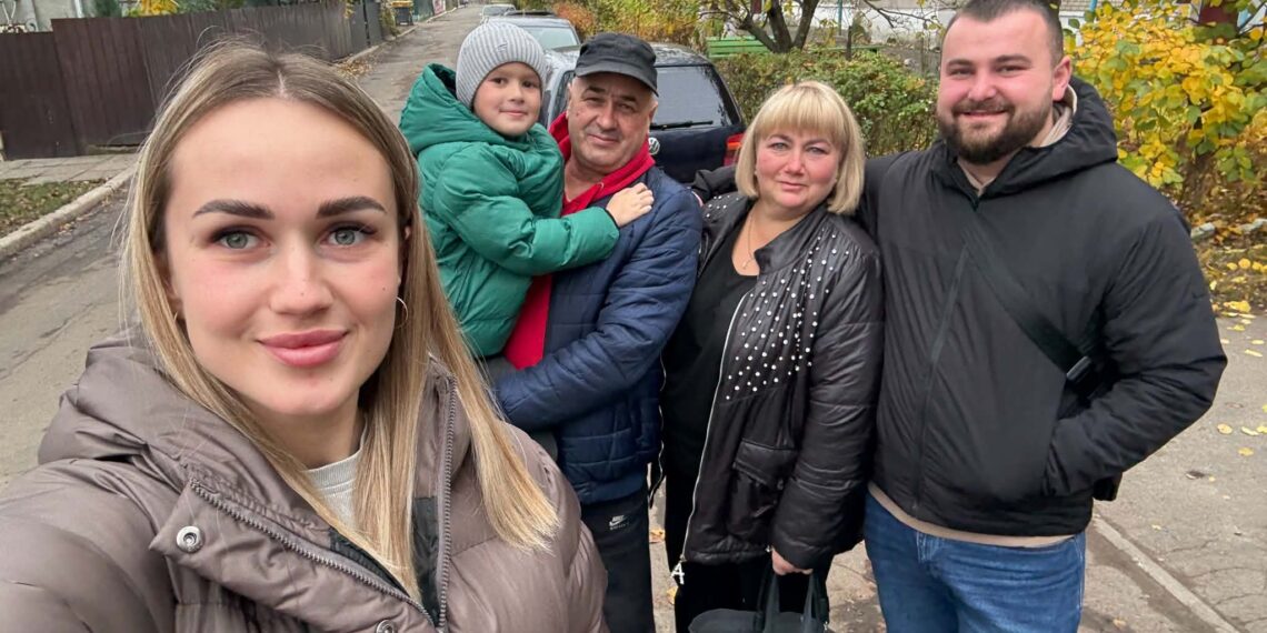 На фото: Тепер дім Елли Кальченко в Україні, який захищає не лише вона, але й її дочка та зять. Фото з домашнього архіву.
