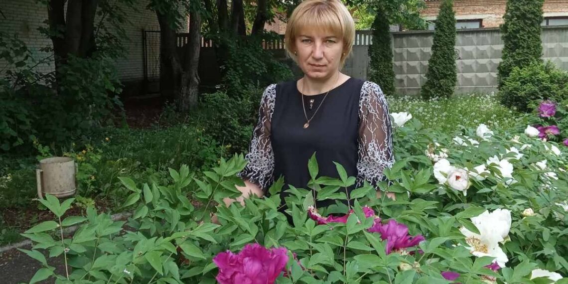 Квітникарка Людмила Сагієнко. Фото з архіву квітникарки.
