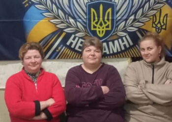 На фото: За роки співпраці віньківчанок їхні вироби поціновують чимало бійців. Знають – не підведуть, впевнені – буде смачно, як вдома. Фото надане співрозмовницею.