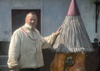 «Пасіка – це не просто тримати бджіл і мати мед. Це особлива філософія праці і відпочинку», – каже Юрій Гетьман. Фото з архіву пасічника.