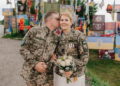 На фото: День весілля молодята провели разом, приймаючи вітання від рідних. Фото з домашнього архіву. Фото з архіву Наталії Гузь.