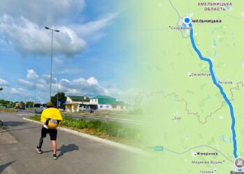 Ветеран Петро Дудник пішки пройшов близько 120 кілометрів із Вінниці до Хмельницького. Фотоколаж автора.