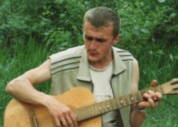 19 квітня велелюддям, сльозами і квітами Житомирщина провела в останню путь Олександра Марченка. Герой місяць не дожив до 43-річчя.