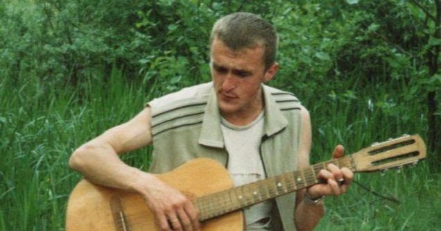 19 квітня велелюддям, сльозами і квітами Житомирщина провела в останню путь Олександра Марченка. Герой місяць не дожив до 43-річчя.