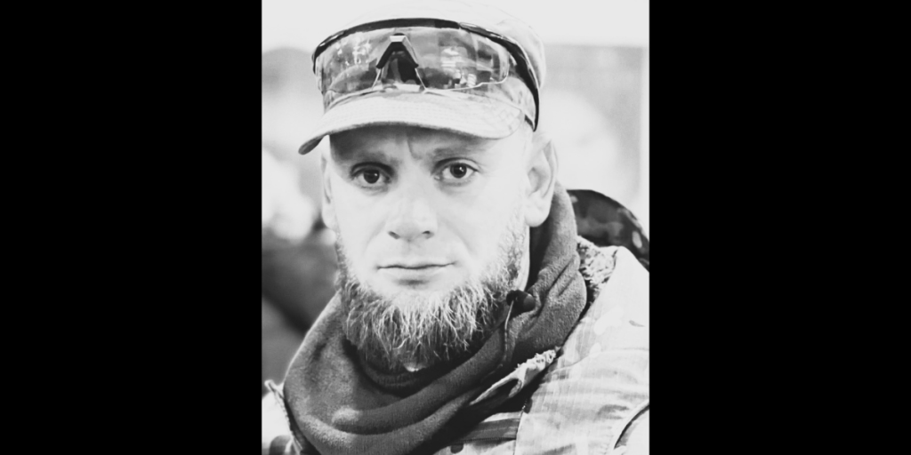 У своєму останньому дописі за два дні до загибелі Олексій Юков написав: «Тут людське життя не коштує нічого. Тут все як не в кіно. Між двох світів збираємо тіла і душі, щоб повернути їх з війни. І ті, хто доторкнувся до війни, залишається з нею і в ній, бо вона вже не відпускає нікого».
