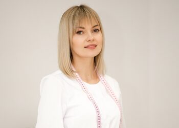 : «За можливості обирайте електронний чек», – радить Мар’яна Пітик. Фото з архіву лікарки.