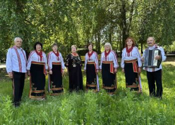 Вокальний ансамбль «Калинова мрія». Фото з архіву Сергія Дроня.