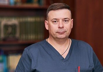 «Проблема в тому, що на ранніх стадіях симптомів часто немає взагалі або вони неспецифічн», – каже В’ячеслав Мороз. Фото з архіву лікаря.