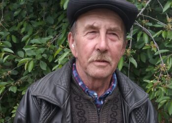 Дві Марії слухали його розповідь, затамувавши подих і стримуючи сльози. Мати гладила руку сина