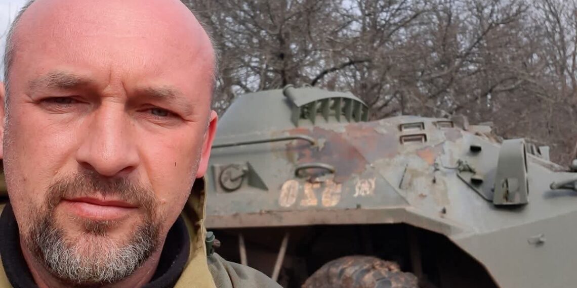 Позивний він обрав ще в аеропорту, коли окупований Крим ятрив душу, а Генічеськ став крайньою вільною точкою перед півостровом. Позивний-обітниця, позивний-віра: колись Крим знову буде українським.
